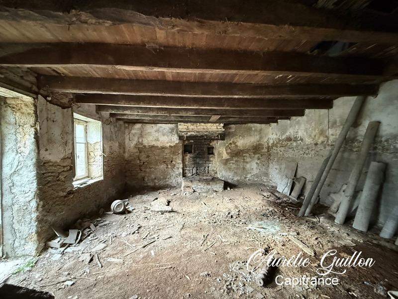 Maison - 250 m² - 15 pièces