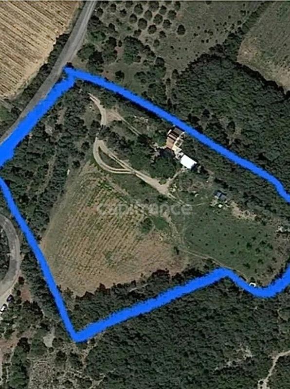 Terrain - 16 228 m²