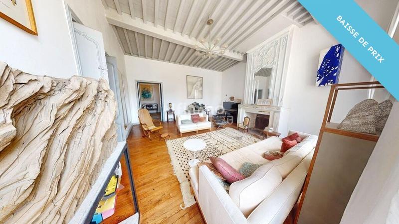 Demeure - 644 m² - 25 pièces