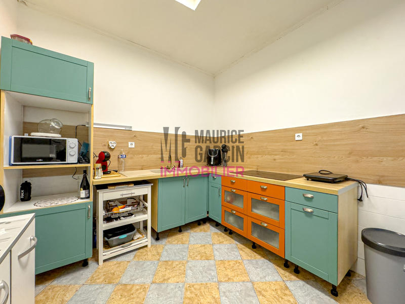 Maison - 240 m² - 7 pièces