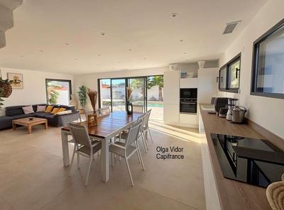 Villa - 195 m² - 6 pièces