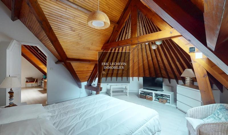 Villa - 200 m² - 10 pièces