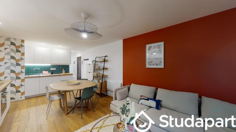 Chambre - 10 m² - 1 pièce