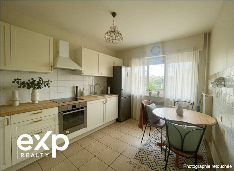 Appartement - 93 m² - 3 pièces