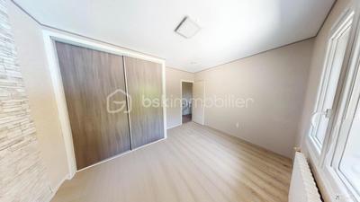 Maison de village - 191 m² - 9 pièces