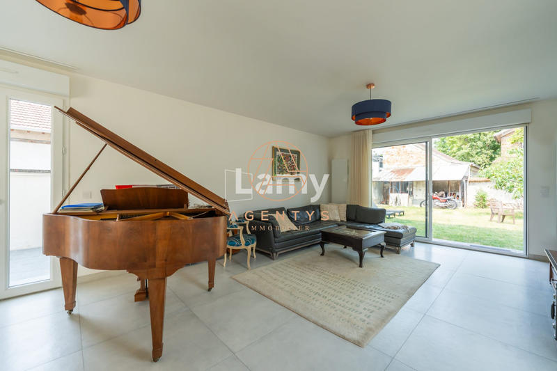 Maison - 165 m² - 7 pièces