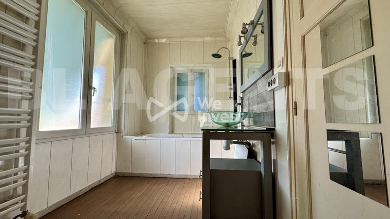 Maison - 120 m² - 7 pièces