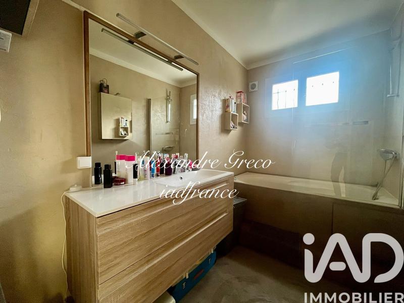 Maison - 185 m² - 8 pièces