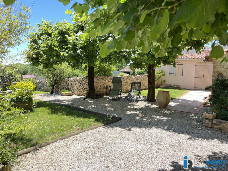 Maison ancienne - 242 m² - 11 pièces