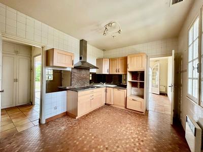 Maison - 151 m² - 6 pièces