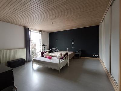 Maison - 180 m² - 5 pièces