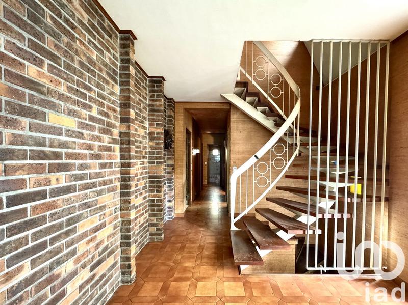 Maison - 179 m² - 7 pièces