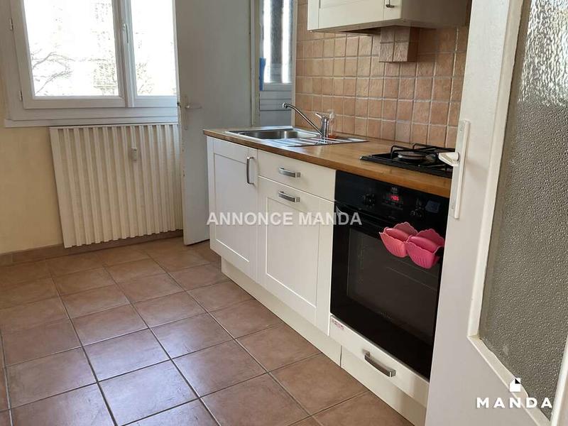 Chambre - 15 m² - 4 pièces