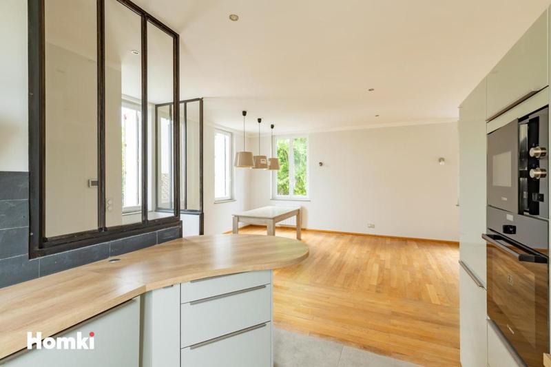 Appartement - 150 m² - 5 pièces