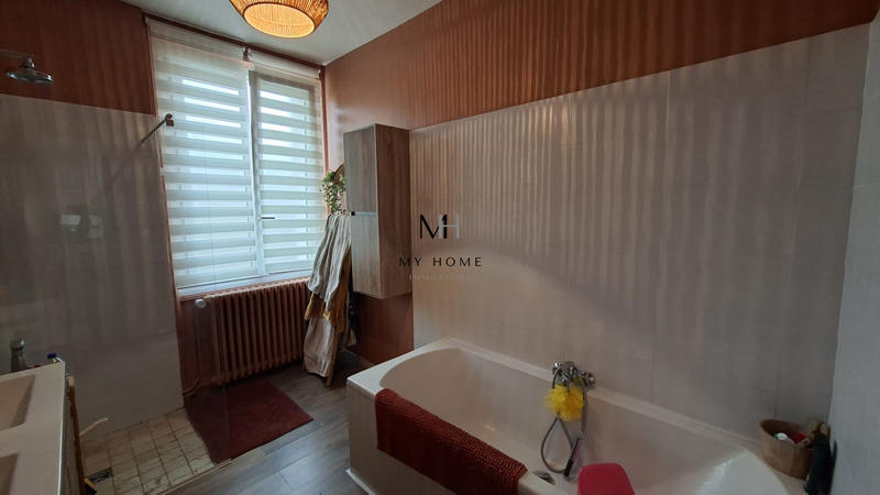 Maison - 123 m² - 5 pièces