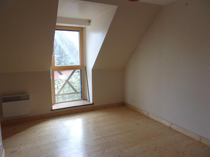 Maison - 96 m² - 5 pièces