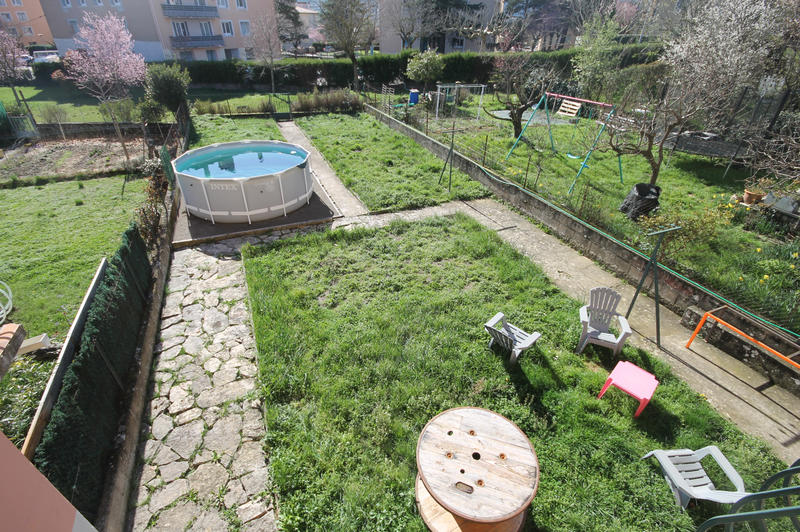 Maison - 98 m² - 4 pièces