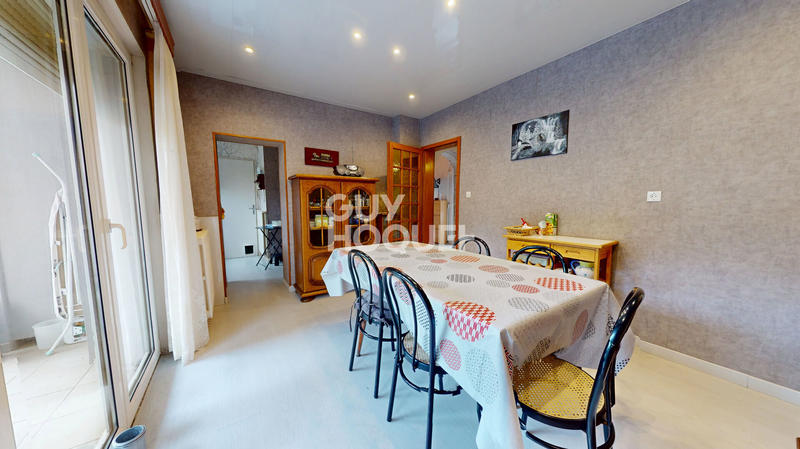 Maison - 94 m² - 4 pièces