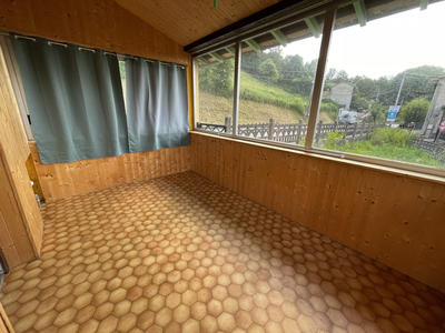 Immeuble - 130 m² - 8 pièces