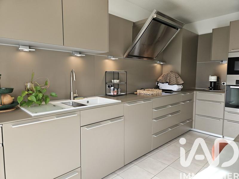 Appartement - 100 m² - 4 pièces