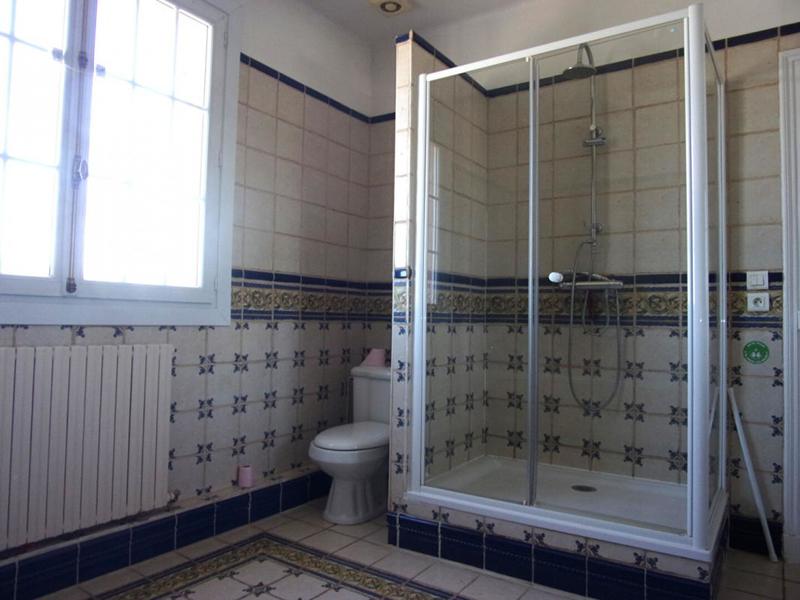 Maison - 202 m² - 7 pièces