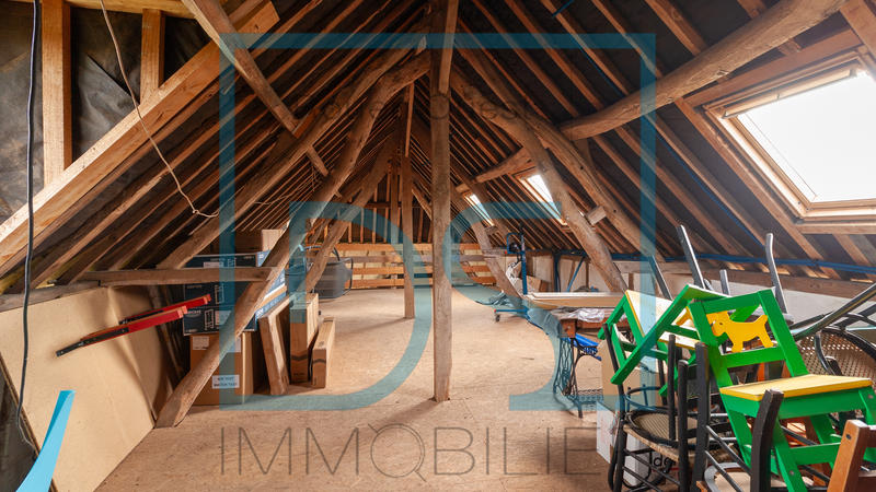 Maison - 202 m² - 8 pièces