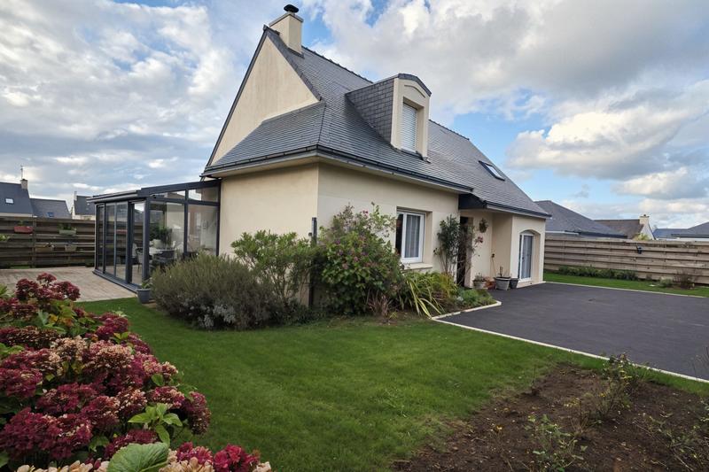 Maison contemporaine - 130 m² - 6 pièces