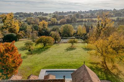 Maison - 268 m² - 8 pièces