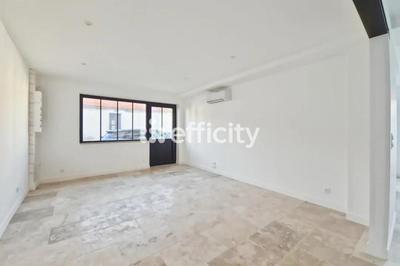 Maison - 146 m² - 6 pièces