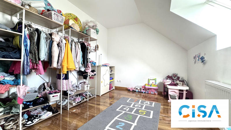 Maison traditionnelle - 106 m² - 5 pièces