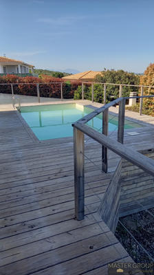 Villa - 200 m² - 6 pièces