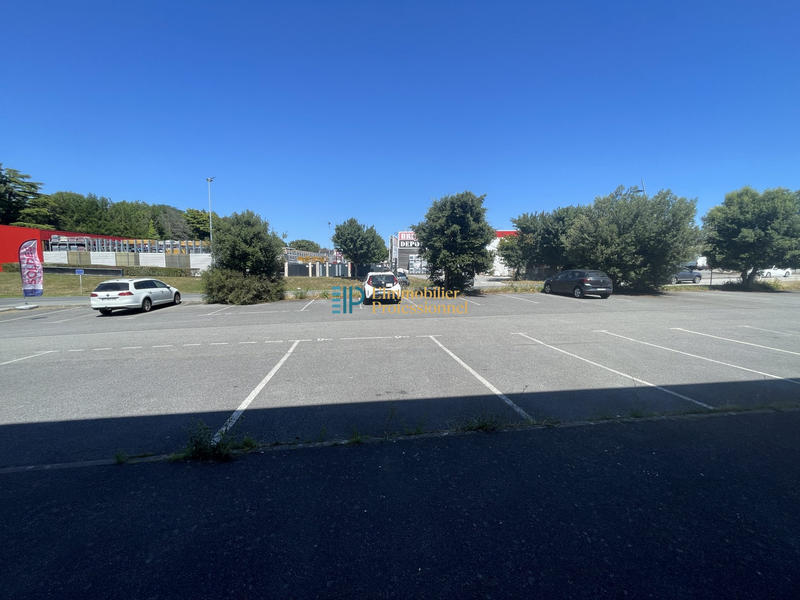 Local commercial - 308 m²