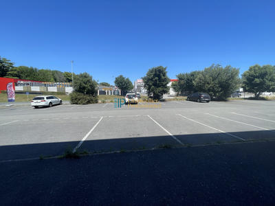 Local commercial - 308 m²