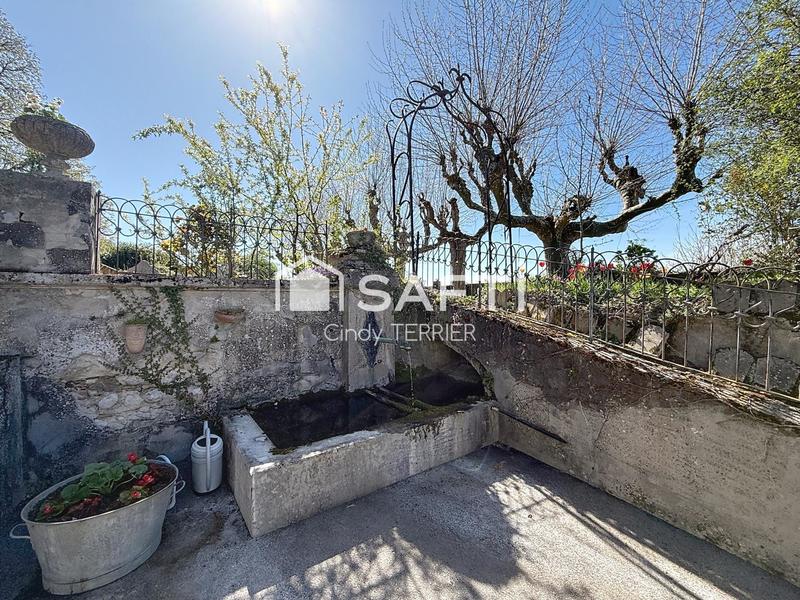 Maison de maîtres - 242 m² - 7 pièces