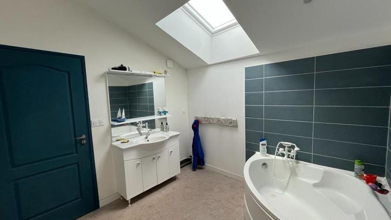 Maison - 181 m² - 6 pièces