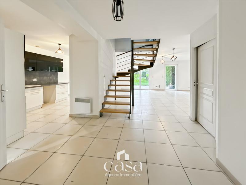 Maison - 147 m² - 5 pièces