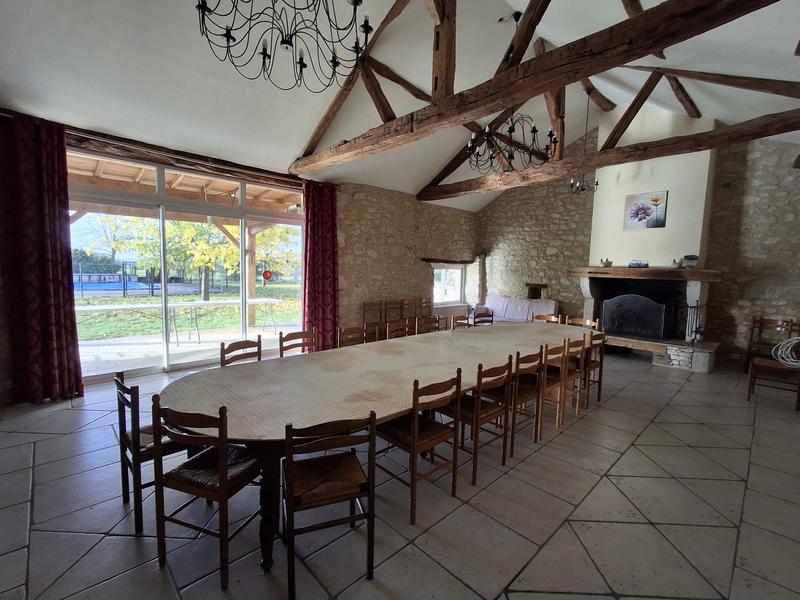 Maison ancienne - 347 m² - 15 pièces