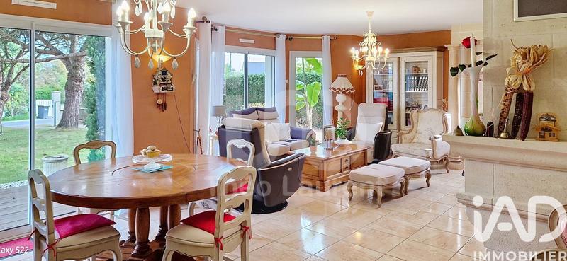 Maison - 182 m² - 7 pièces