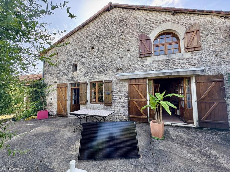 Maison en pierre - 148 m² - 5 pièces