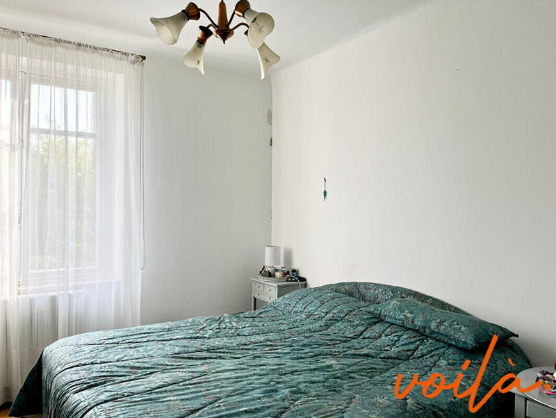 Maison - 180 m² - 7 pièces