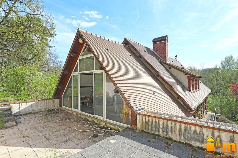 Maison - 187 m² - 8 pièces