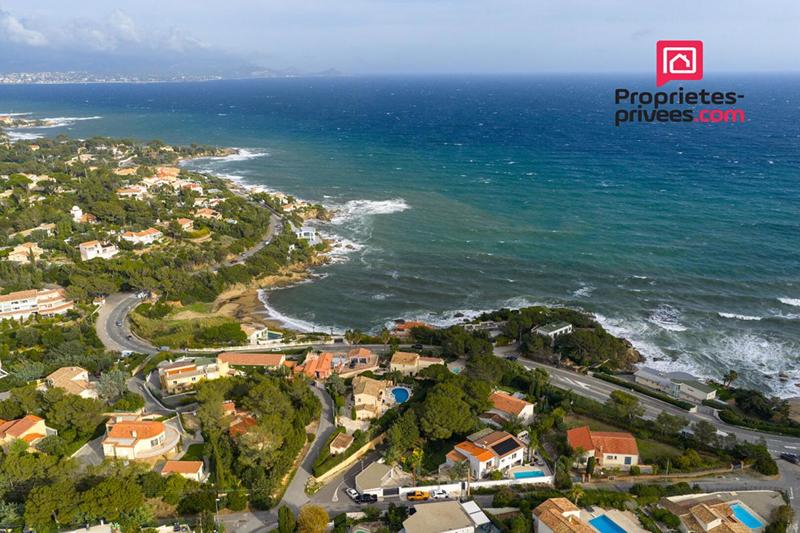 Villa - 255 m² - 9 pièces