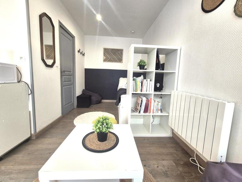 Studio - 18 m² - 1 pièce