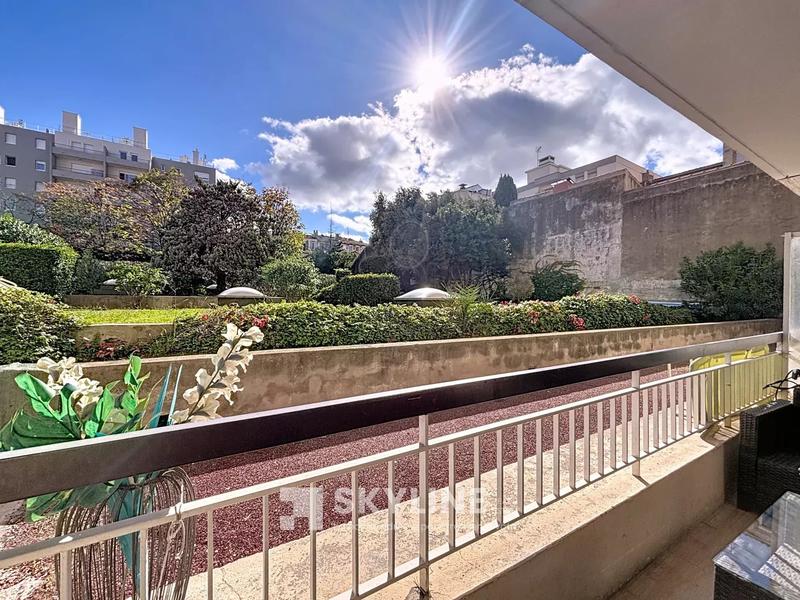 Appartement - 75 m² - 3 pièces