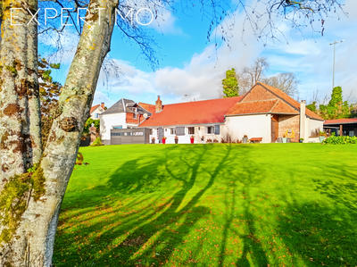 Maison - 158 m² - 6 pièces