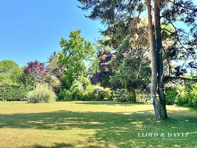 Maison - 195 m² - 8 pièces