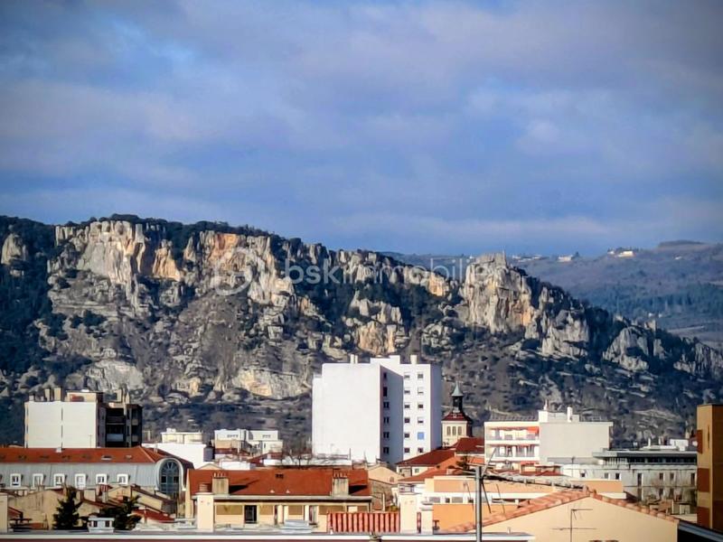 Appartement - 68 m² - 4 pièces