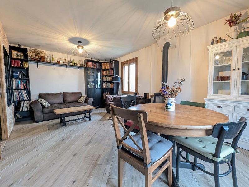 Maison - 91 m² - 4 pièces