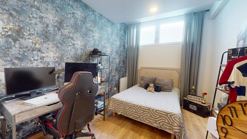 Maison - 291 m² - 9 pièces