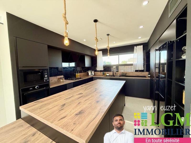 Maison - 156 m² - 5 pièces